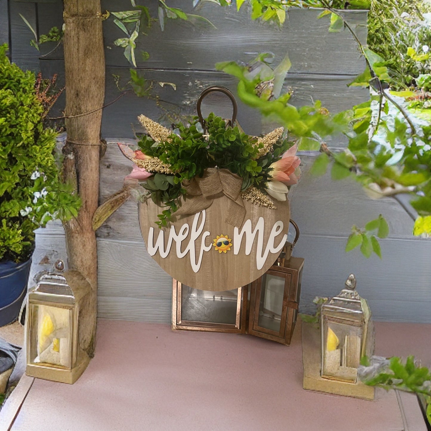 Lu home Interchangeable Welcome Sign with Attached Wreath & Ornaments