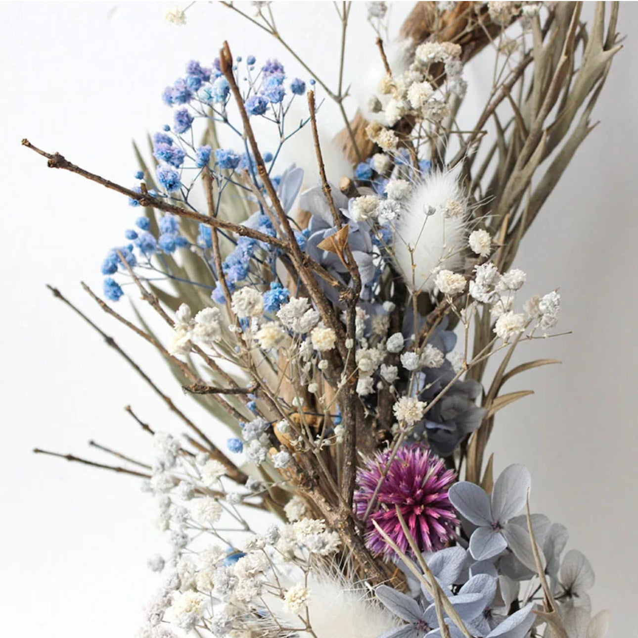 Lu home The Floral & Twig Halo Wreath - 22”