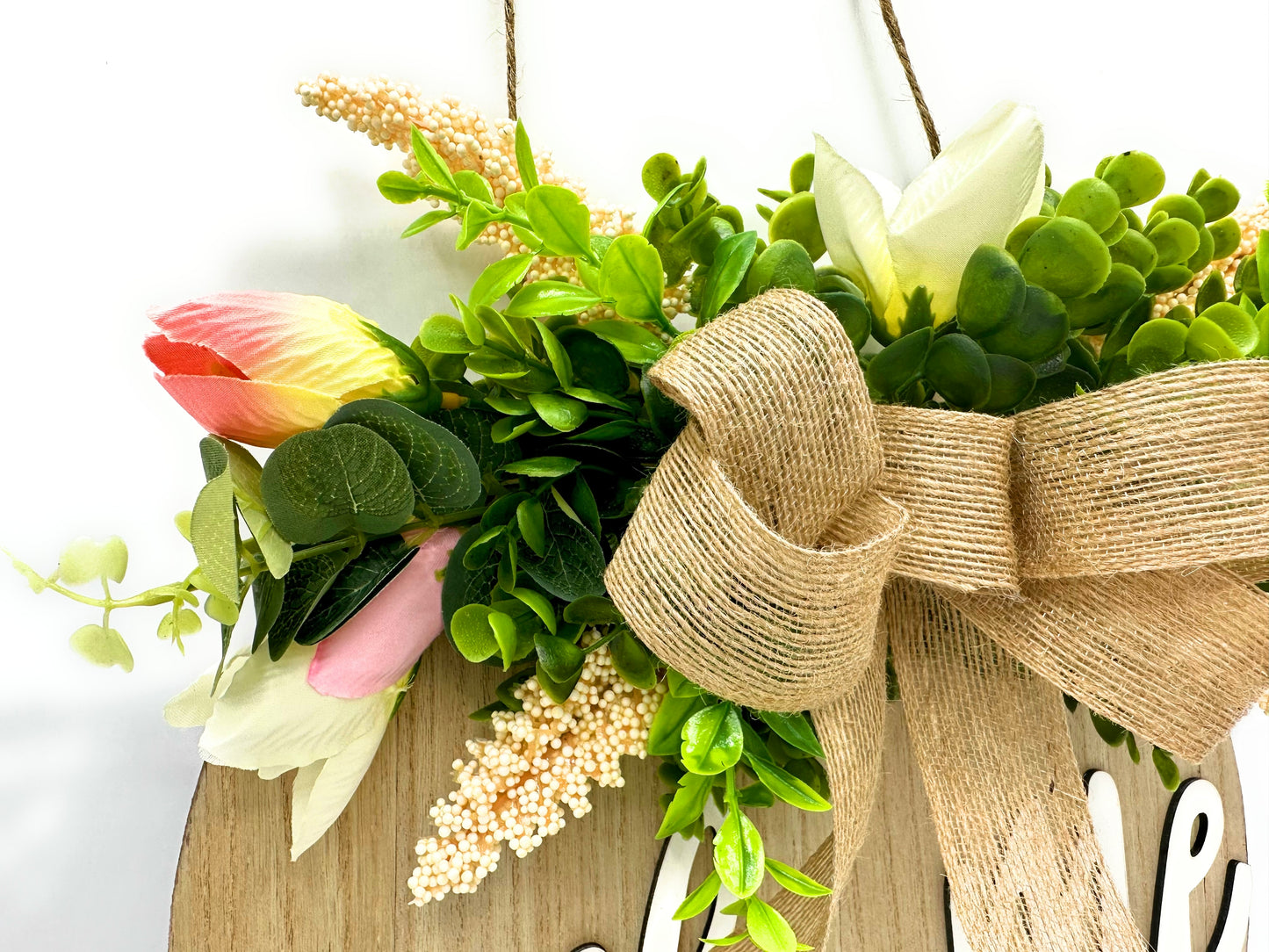 Lu home Interchangeable Welcome Sign with Attached Wreath & Ornaments