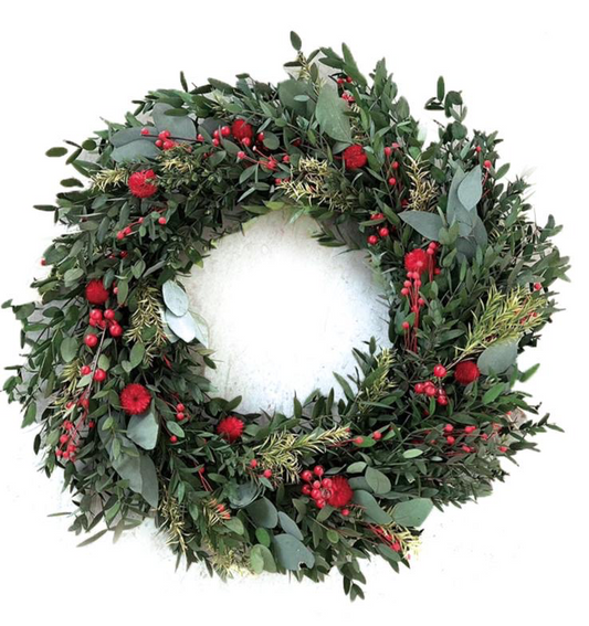 Lu home The Balsam & Berry Wreath