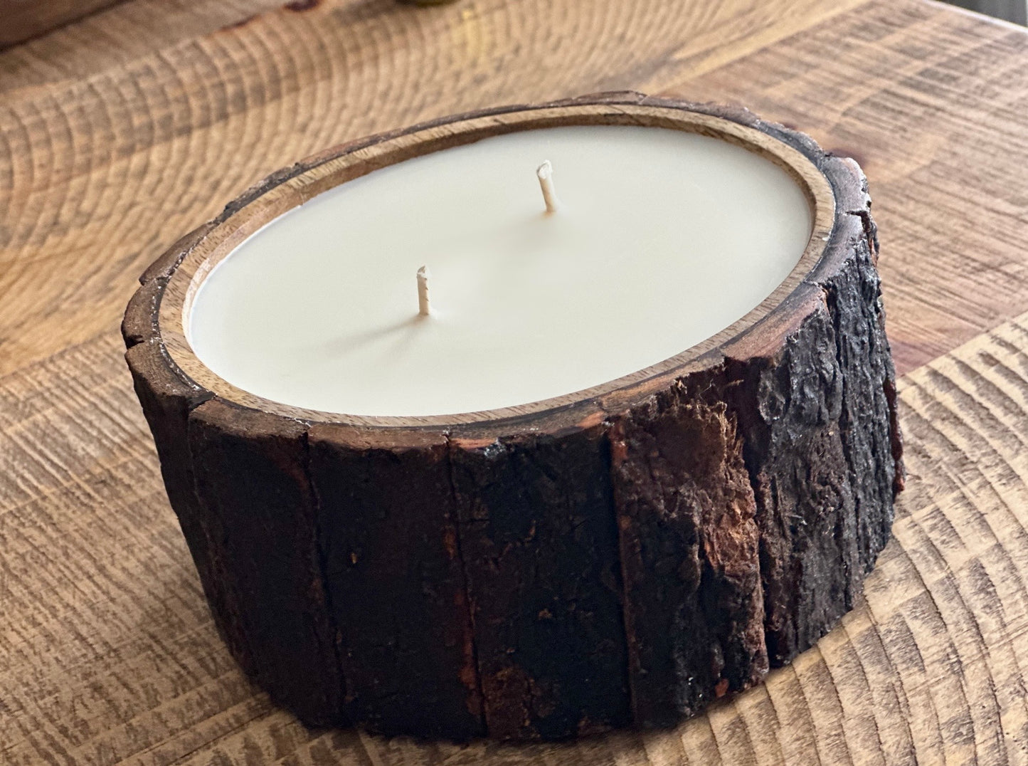 Lu home The Log Homme Candle
