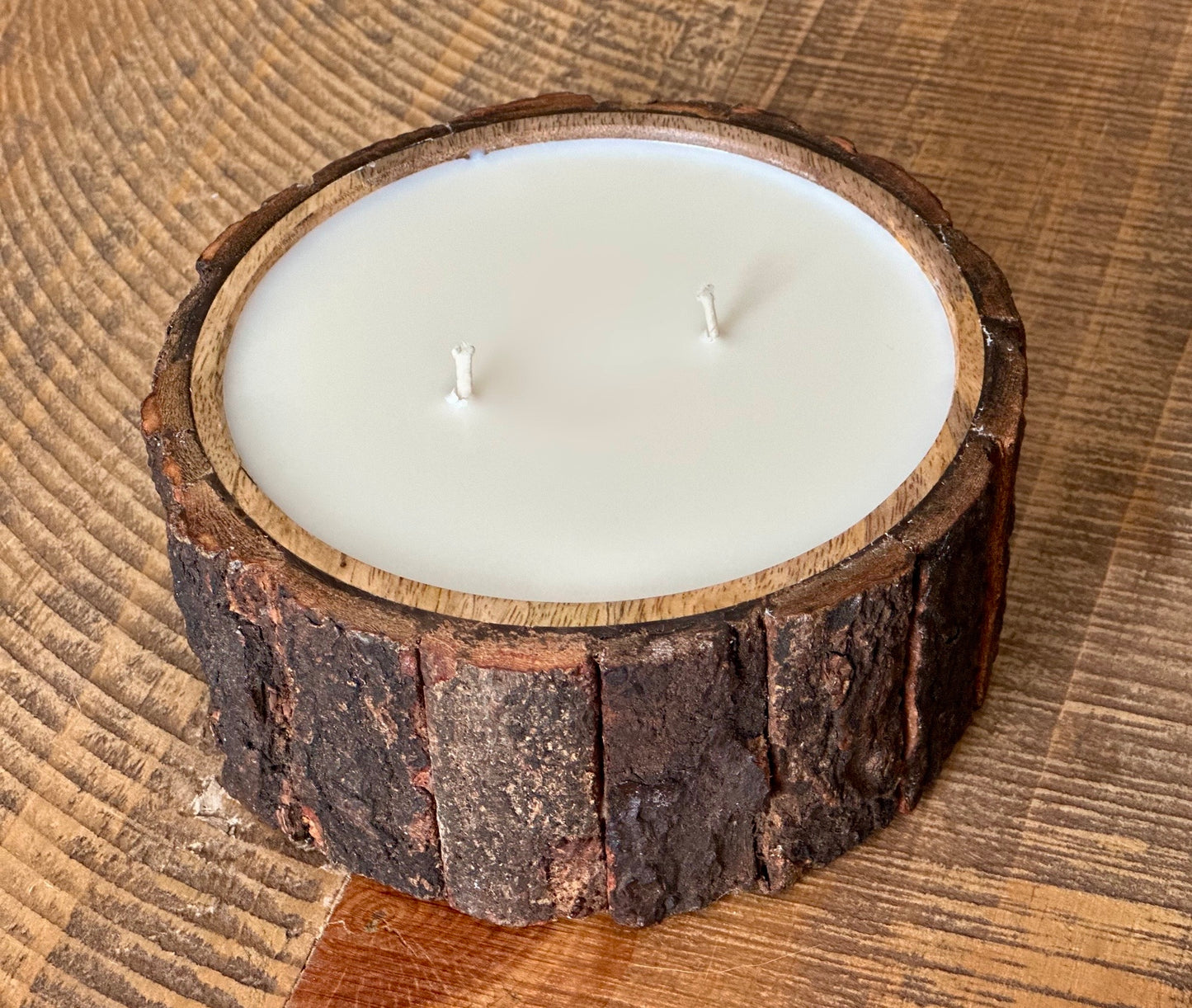Lu home The Log Homme Candle