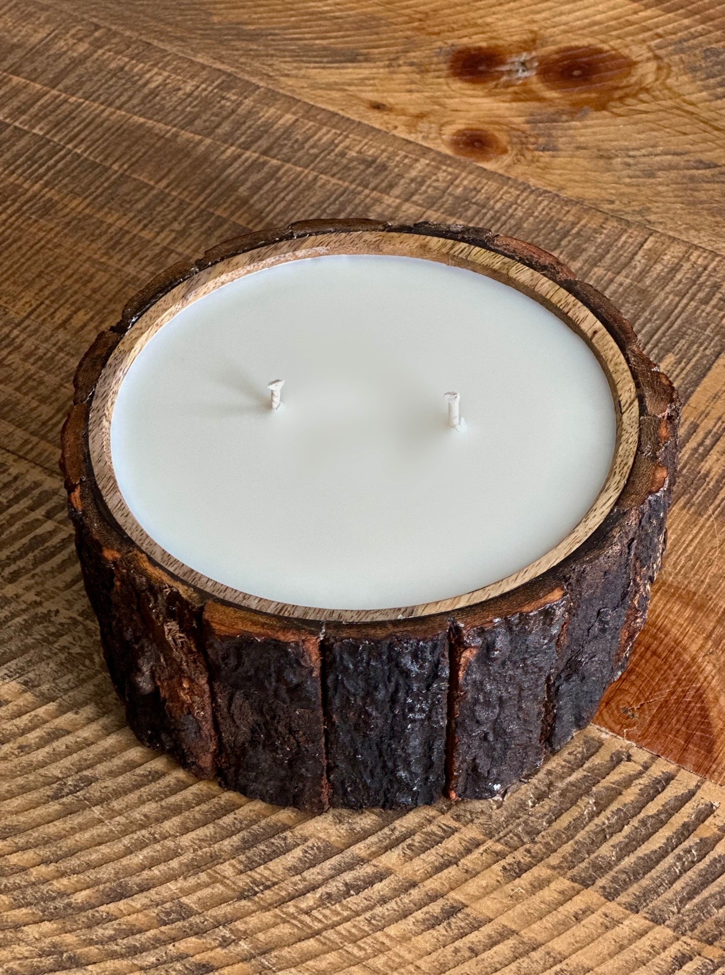 Lu home The Log Homme Candle