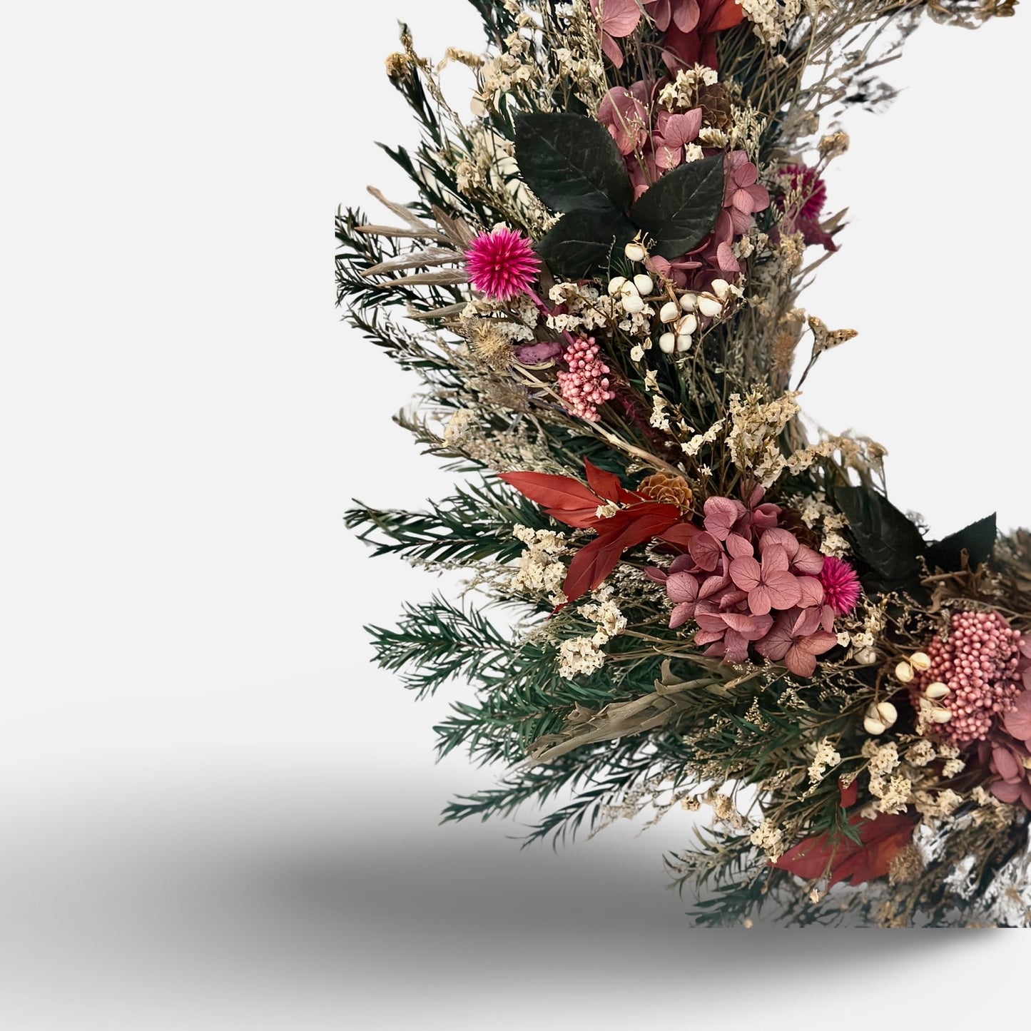 Lu home The Peppermint Love Wreath - 22”
